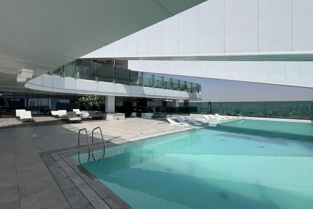 Apartamento Chic 2 Bed Near Trade Centre With 5 Star Amenities Dubái Exterior foto