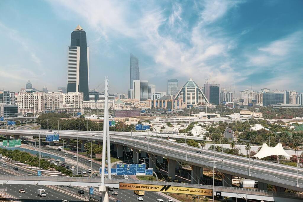 Apartamento Chic 2 Bed Near Trade Centre With 5 Star Amenities Dubái Exterior foto
