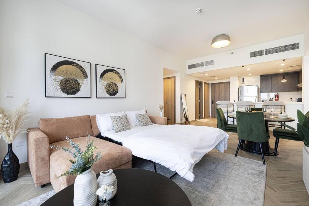Apartamento Chic 2 Bed Near Trade Centre With 5 Star Amenities Dubái Exterior foto
